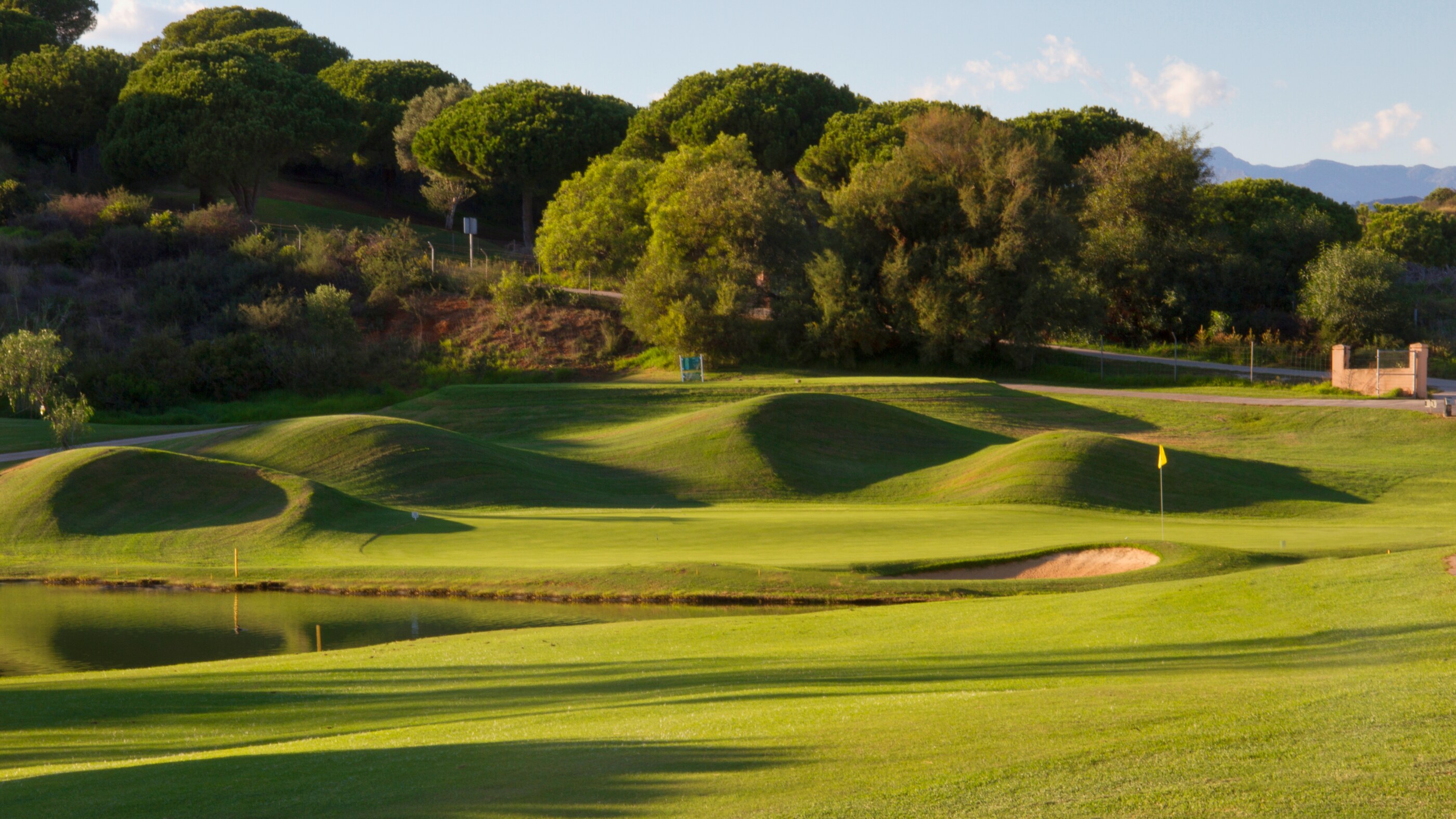 Cabopino golf marbella sunny green