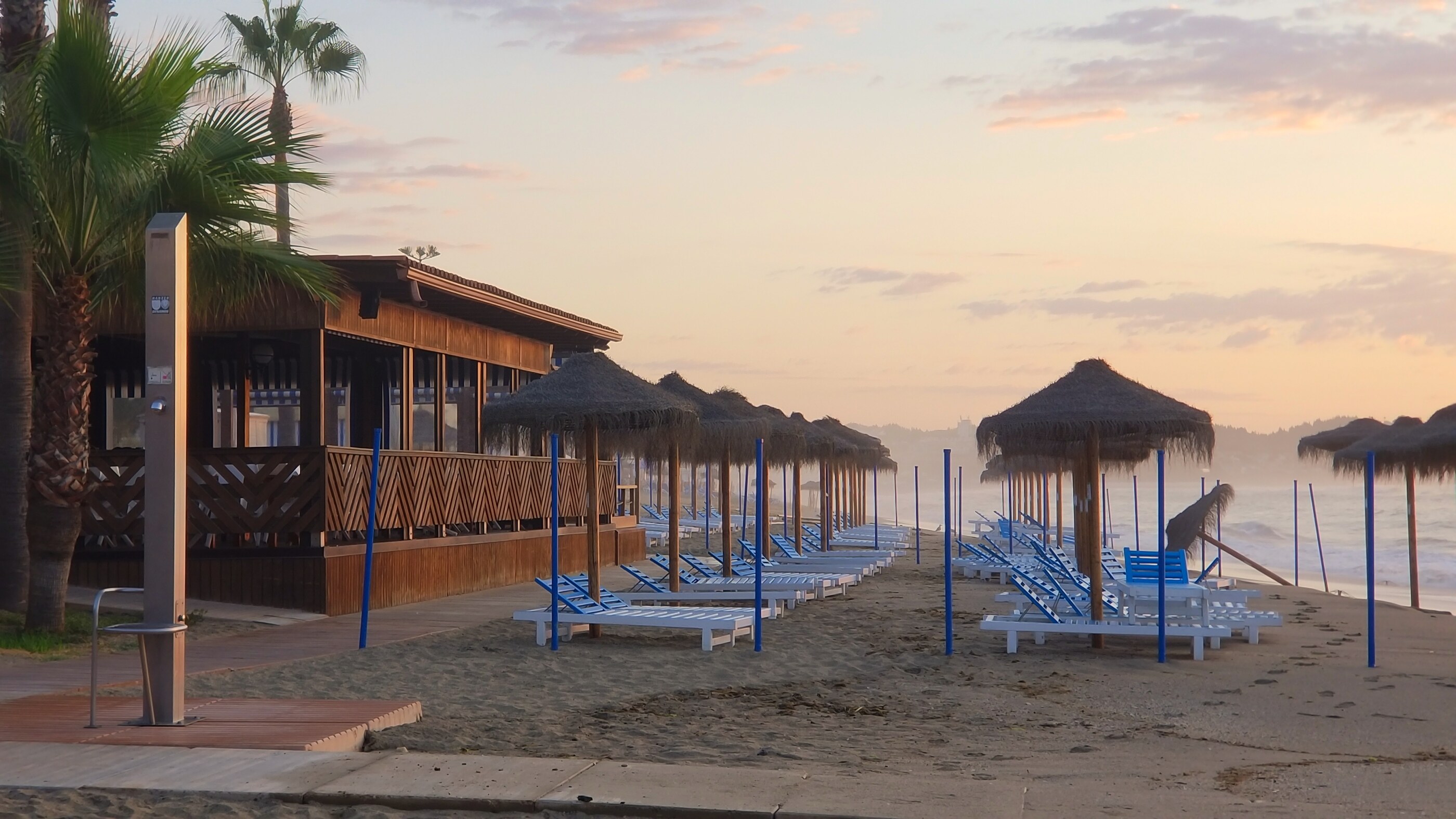 La cala de mijas playa el bombo