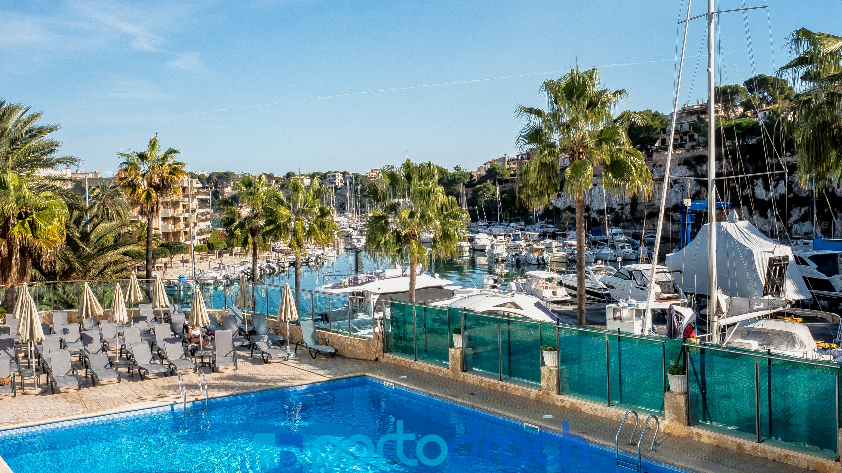 Portodrach Apartamentos - Poolomr&aring;det